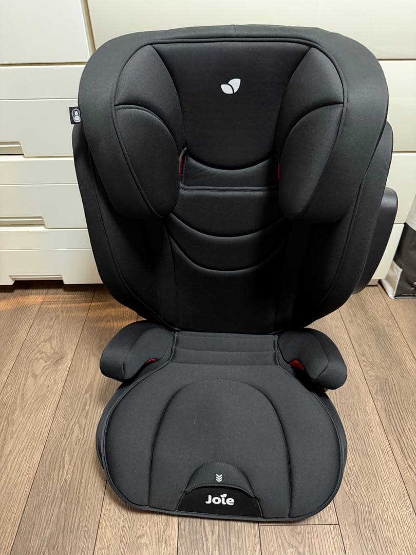 【美品】【説明書あり】Joie ジュニアシート ブラック ISOFIX対応