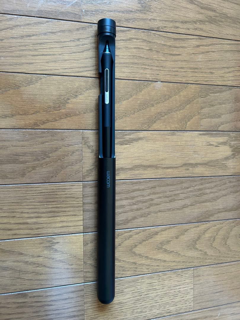 Wacom Cintiq 16 DTK1660(スタンド・proペン付き)