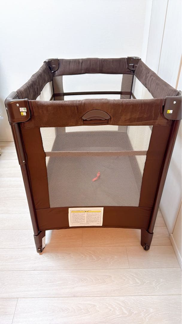 ちゅん　アップリカ　ココネルエアー　ベビーベッド　リッチブラウン
