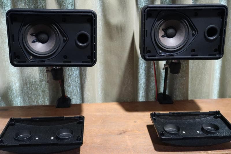 BOSE 101MMG スピーカー + スタンド金具