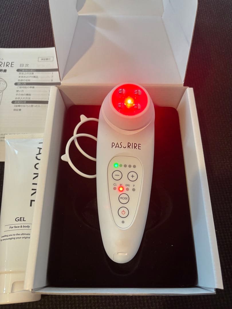 PAS RIRE 美顔器 赤色LEDライト付き