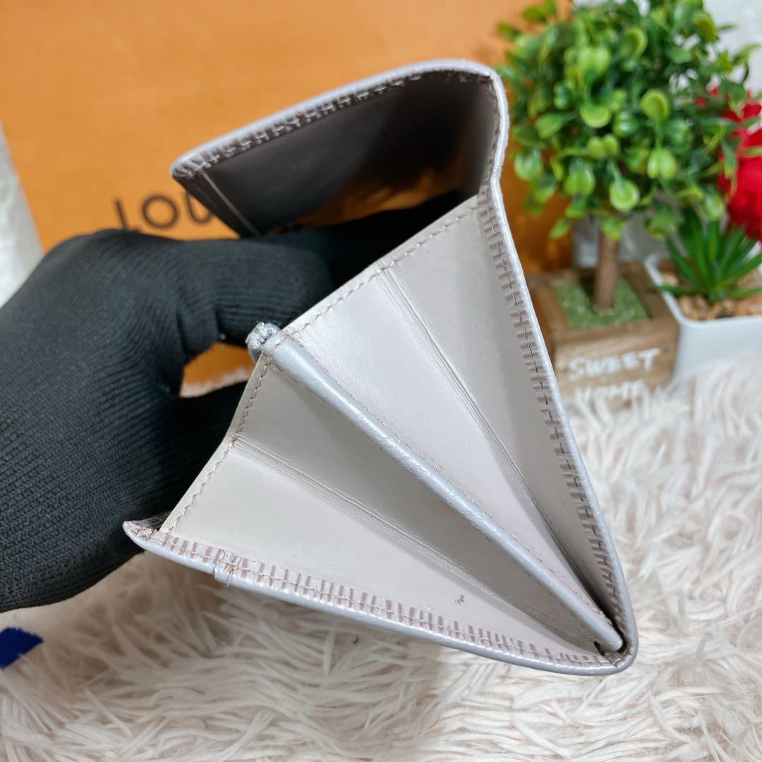！美品！ ルイヴィトン エピ 長財布 ポルトモネ クレディ リラ　グレージュ