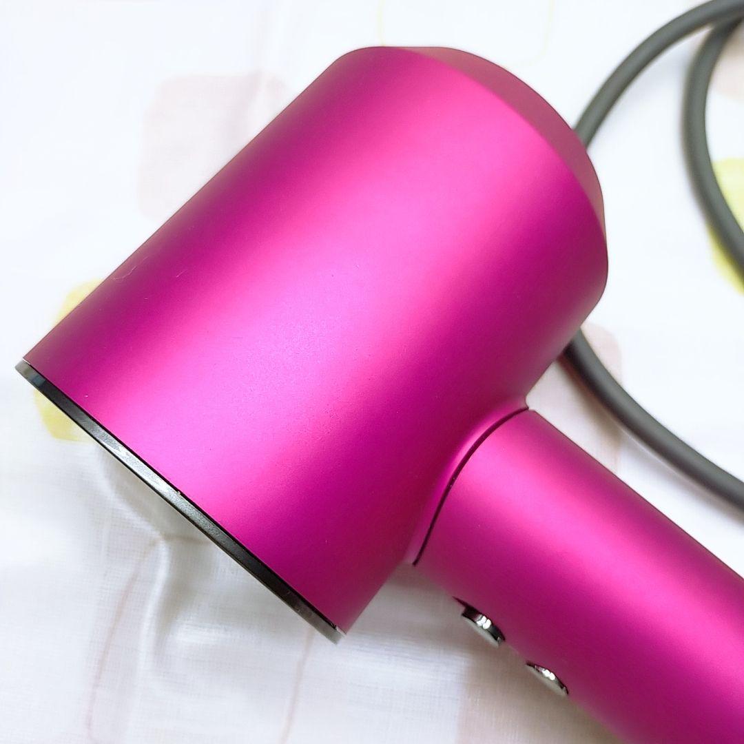 《ほぼ未使用》 ダイソン ドライヤー HD03 Dyson
