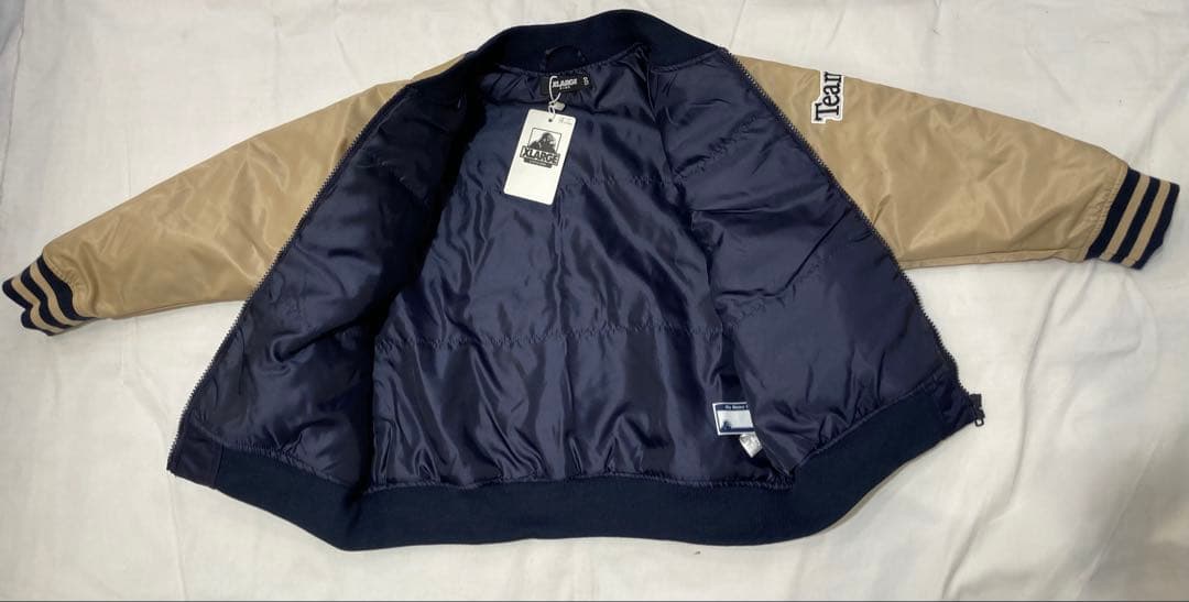 新品 Ｘラージベースボールブルゾン 120㎝