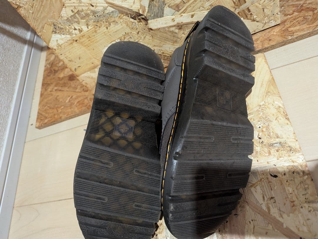 【良品】Dr.Martens ドクターマーチン TARIK LO UK8