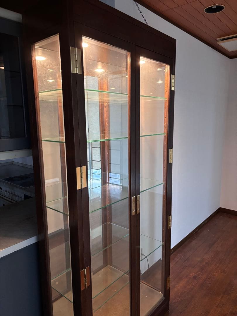 bluejack ガラスケース LEDライト付き ダークブラウン 4段