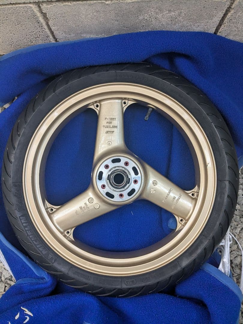 ぐ*し様 ZRX1100 1200 ホイール　塗装後未使用　タイヤ未使用　ミシュ