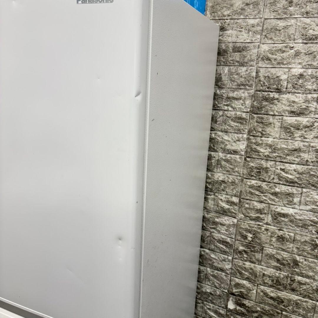 571 冷蔵庫　大型　右開き　2022年製　美品　自動製氷機　300L～400L