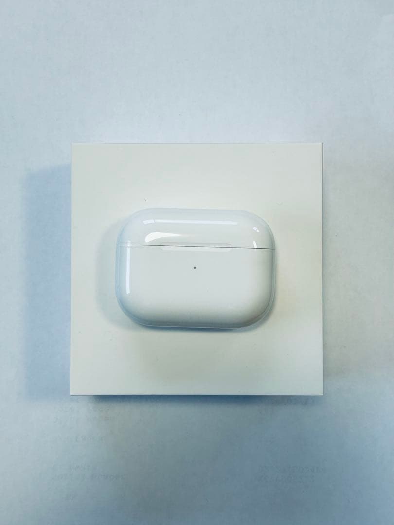 イヤホン AirPods Pro with Wireless Charging Case