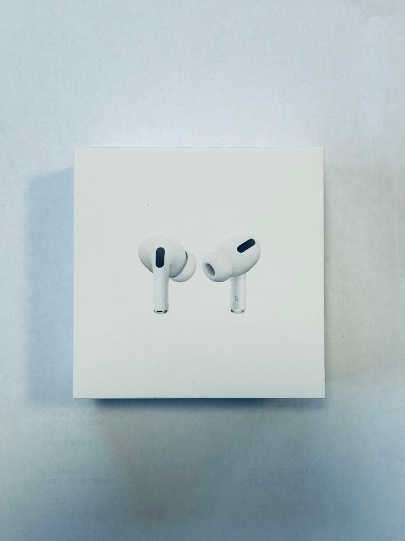 イヤホン AirPods Pro with Wireless Charging Case