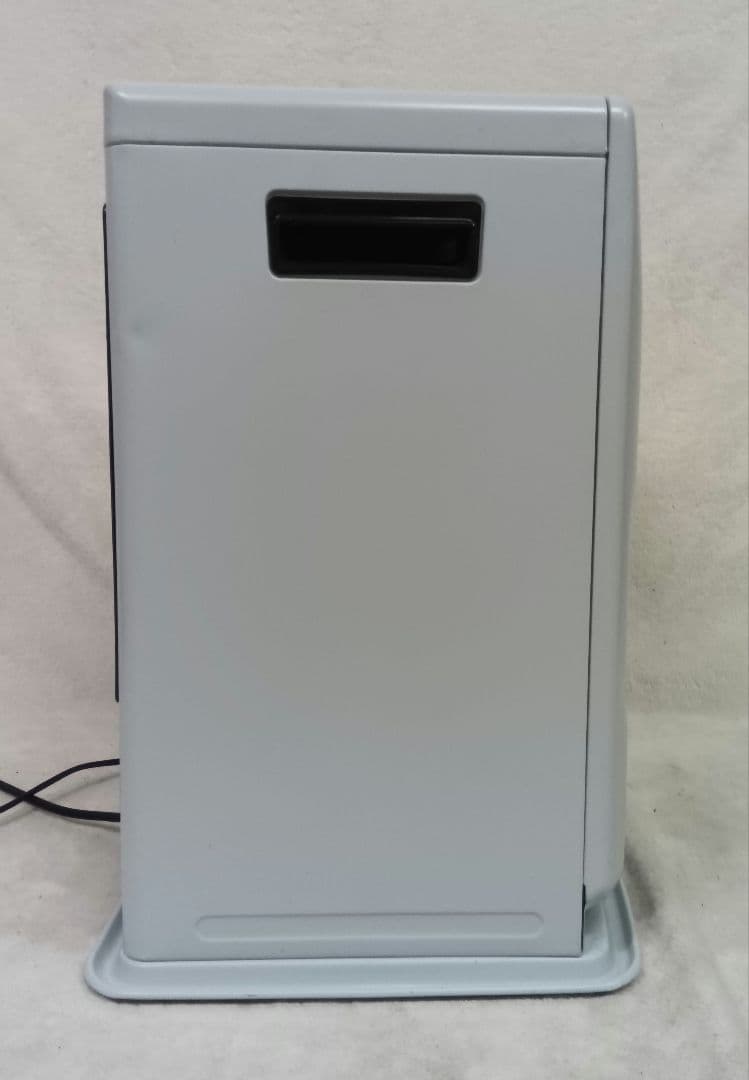 トヨトミ　LC-332　石油ファンヒーター　2021年製　マットホワイト　美品