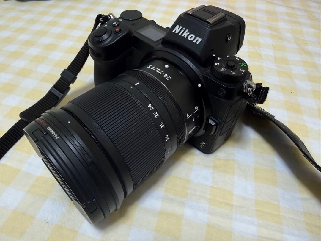 (ショット数6900)ニコンZ6 24-70mm f/4レンズキット おまけ付き