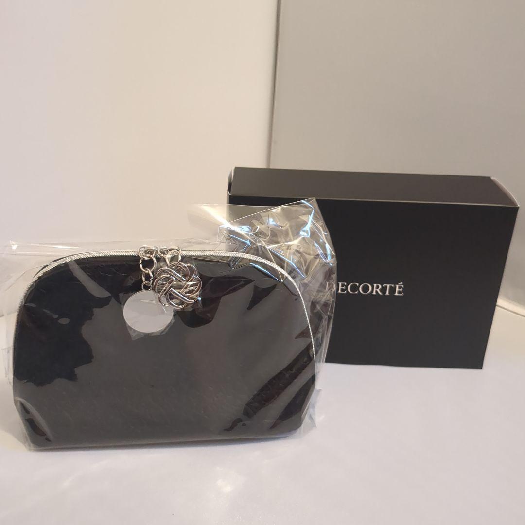 未開封　クレドポーボーテ クレームuv 日焼け止めポーチ付き