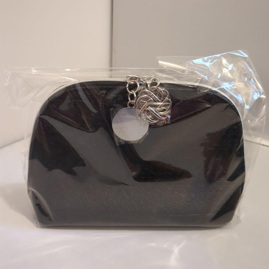 未開封　クレドポーボーテ クレームuv 日焼け止めポーチ付き