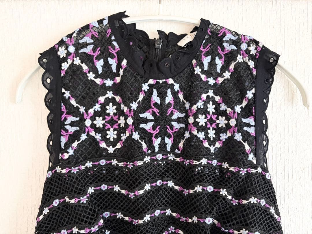 新品sandro PARISサンドロ　総レース刺繍フリルロングワンピースドレス