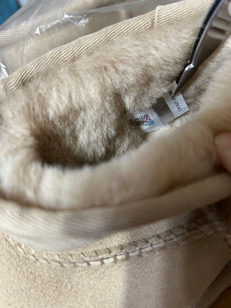 未使用　UGG アグ W CLASSIC ULTRA MINI 25