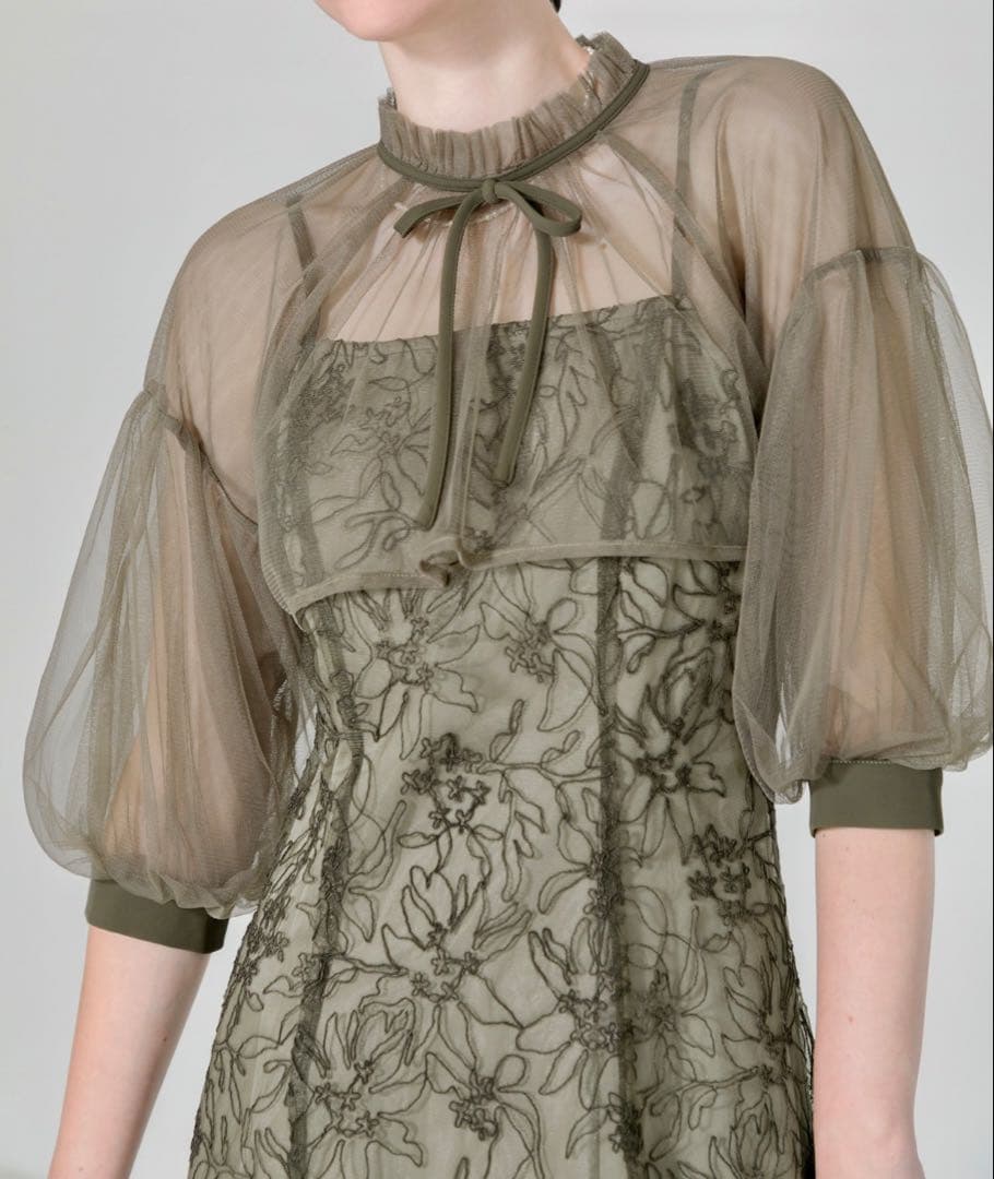 leja オリーブグリーン フラワー刺繍 オケージョンドレス M