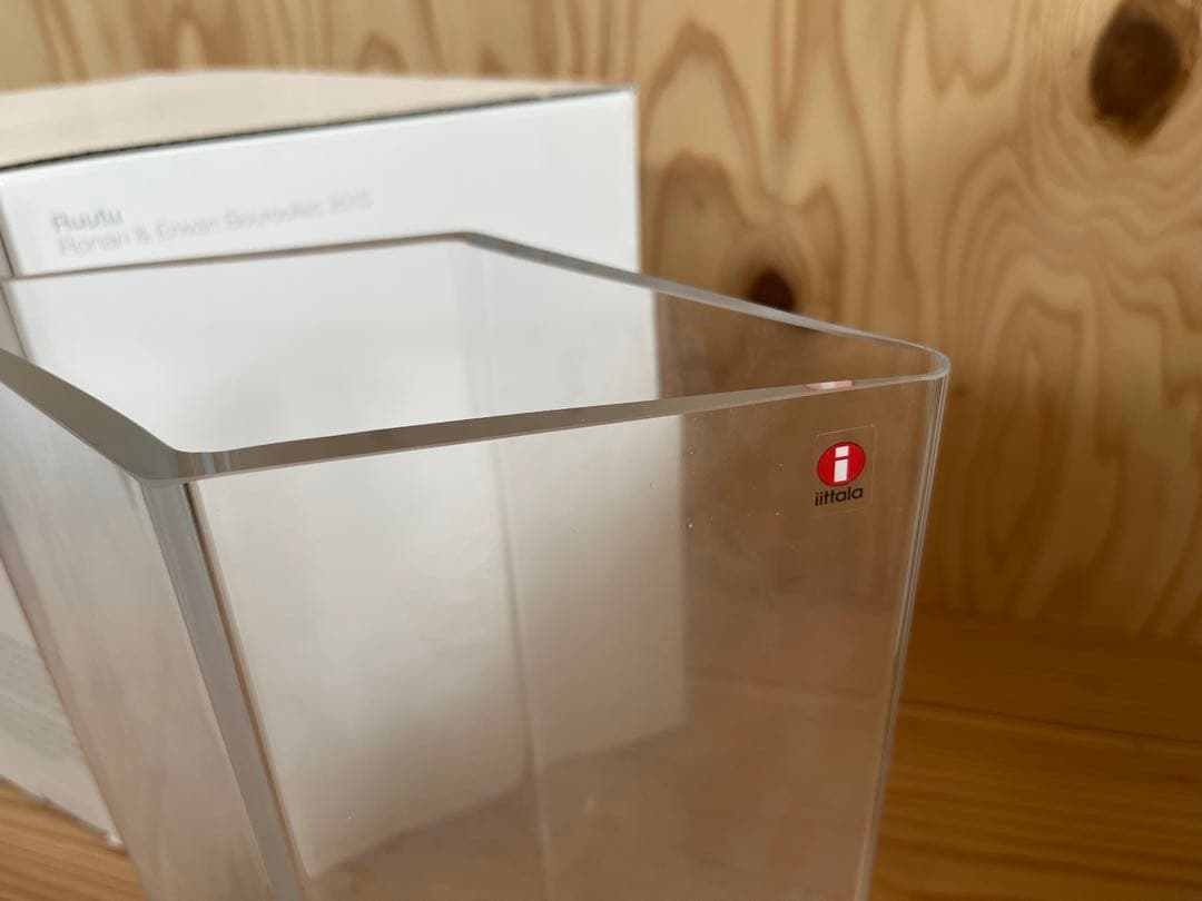 イッタラ  ルーツ ruutu クリア　フラワーベース