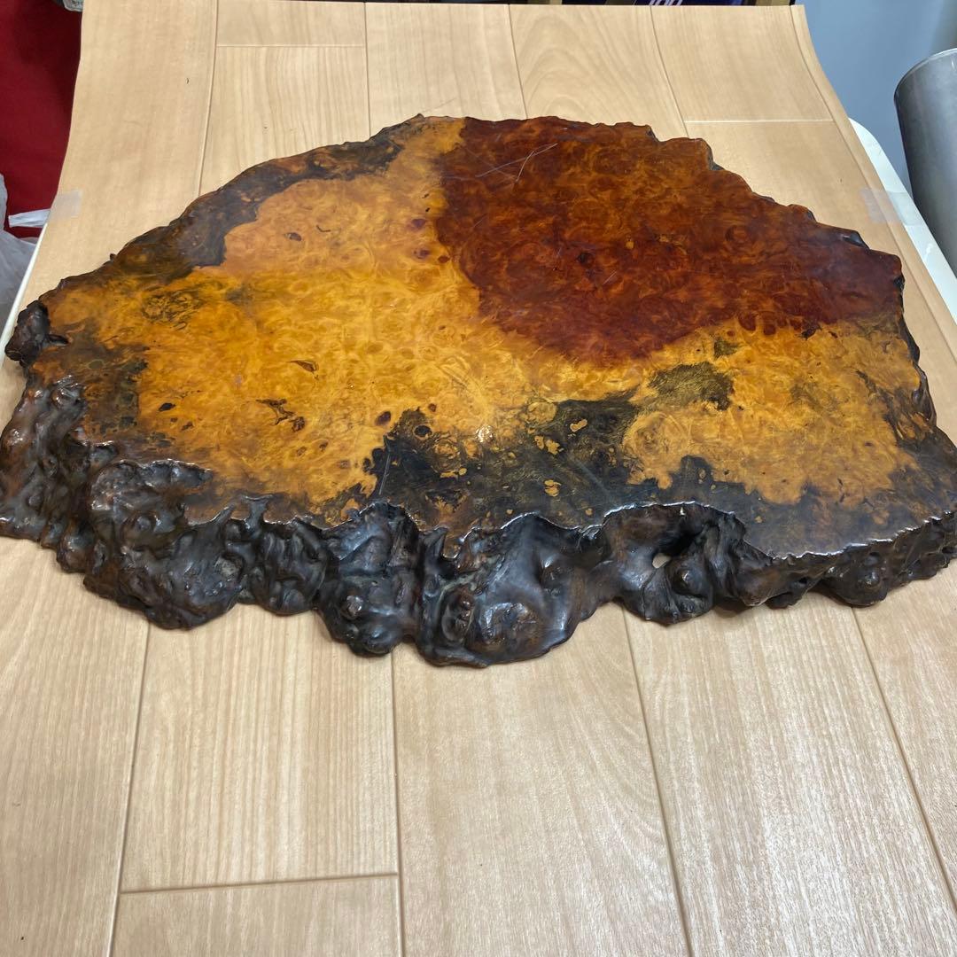 花台　希少な花梨（かりん）の瘤（こぶ）材？53センチ×41センチ厚さ4センチ