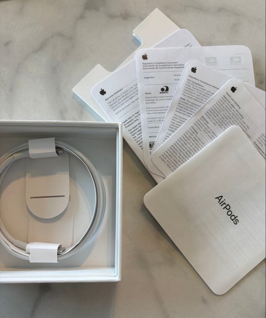 お値下げ！AirPods3 第三世代 美品　Apple純正品　MagSafe対応