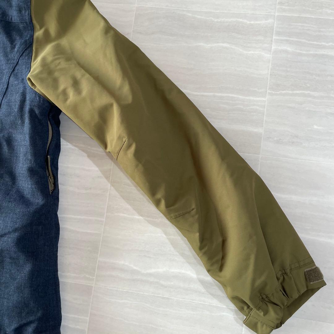 美品 HOLDEN Mサイズ スノーボードウェア