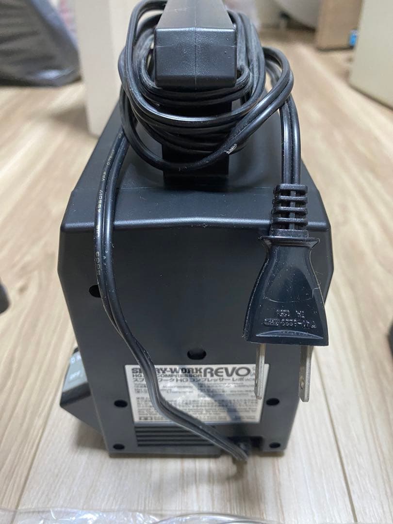 【未使用】タミヤ コンプレッサー REVO＆シングルアクションエアーブラシ