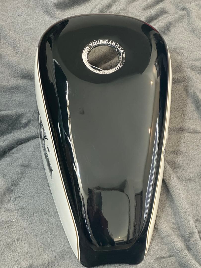 サイモンカスタム　タンクカバー　XL1200X 純正タンク（2.1がロン）用