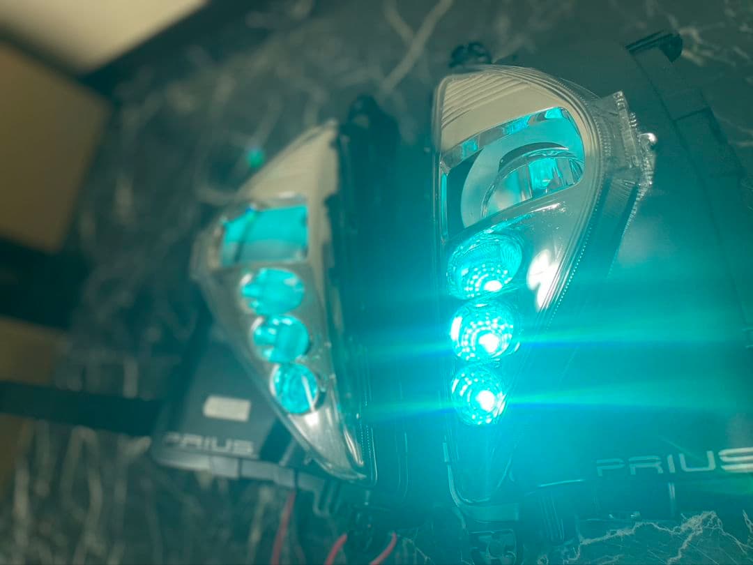 【在庫1】50プリウス　前期　フォグ　h11バルブ　ネオピクセル