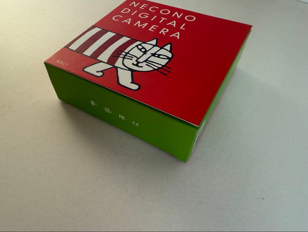 NECONO DEGITAL CAMELA リサ・ラーソン　デジカメ