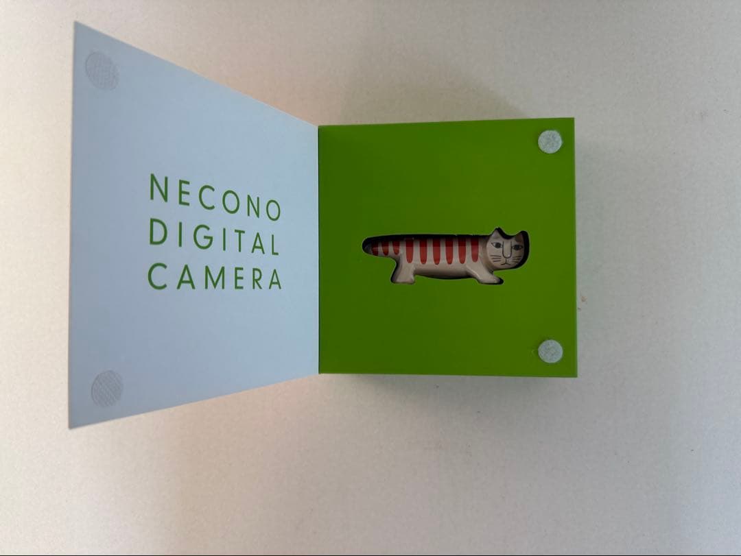 NECONO DEGITAL CAMELA リサ・ラーソン　デジカメ