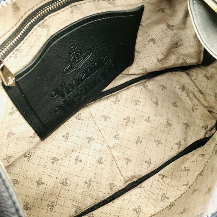 ヴィヴィアン・ウエストウッド ハンドバッグ 黒 BK レザー オーブ