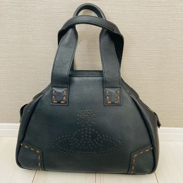 ヴィヴィアン・ウエストウッド ハンドバッグ 黒 BK レザー オーブ