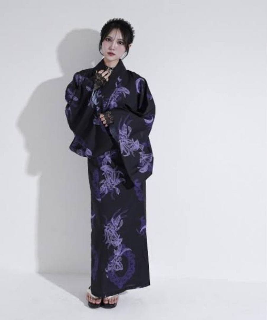 REFLEM【レフレム】総柄浴衣 黒 (浴衣・帯・腰紐・手袋4点セット)