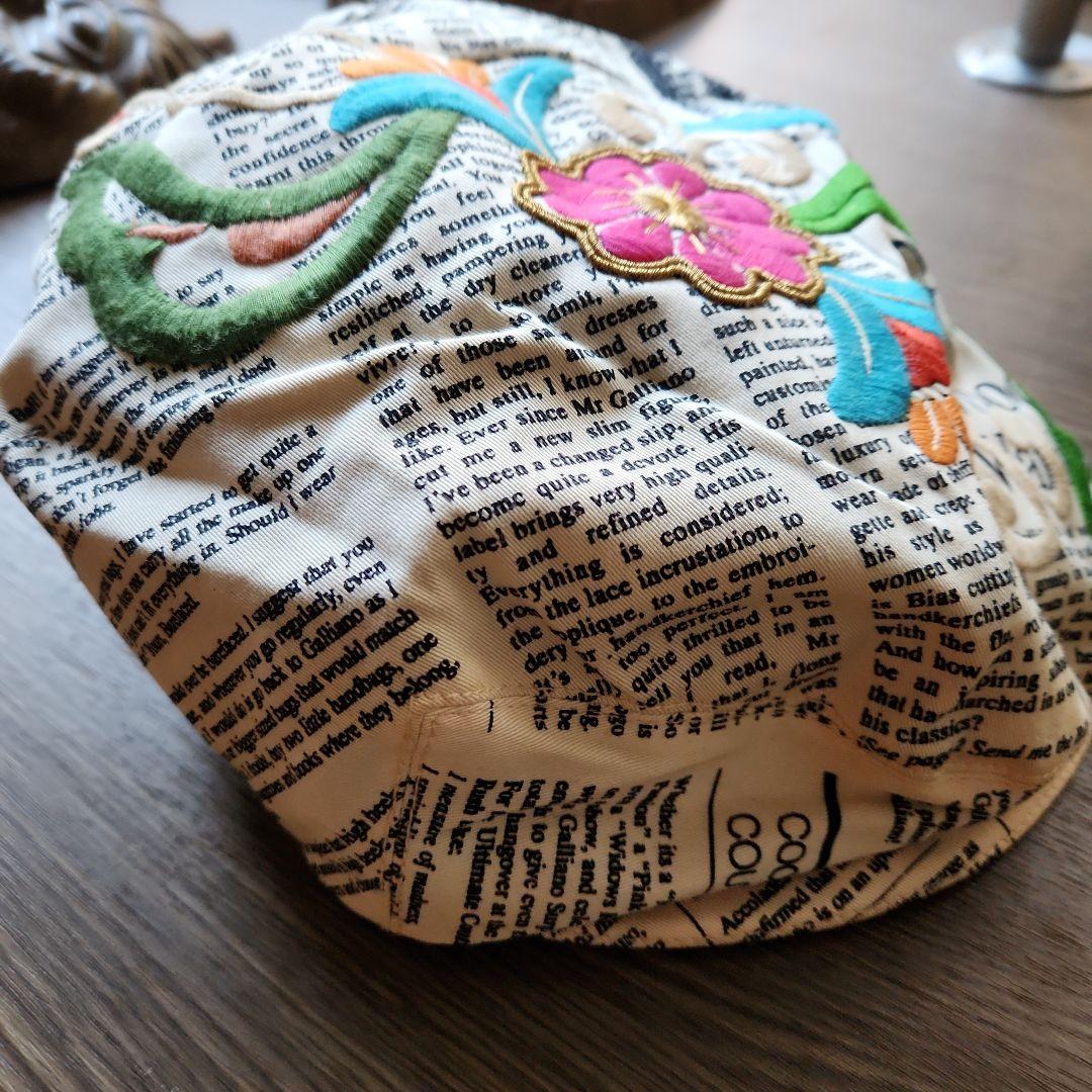 激レア♥️JohnGalliano刺繍装飾ハンチング