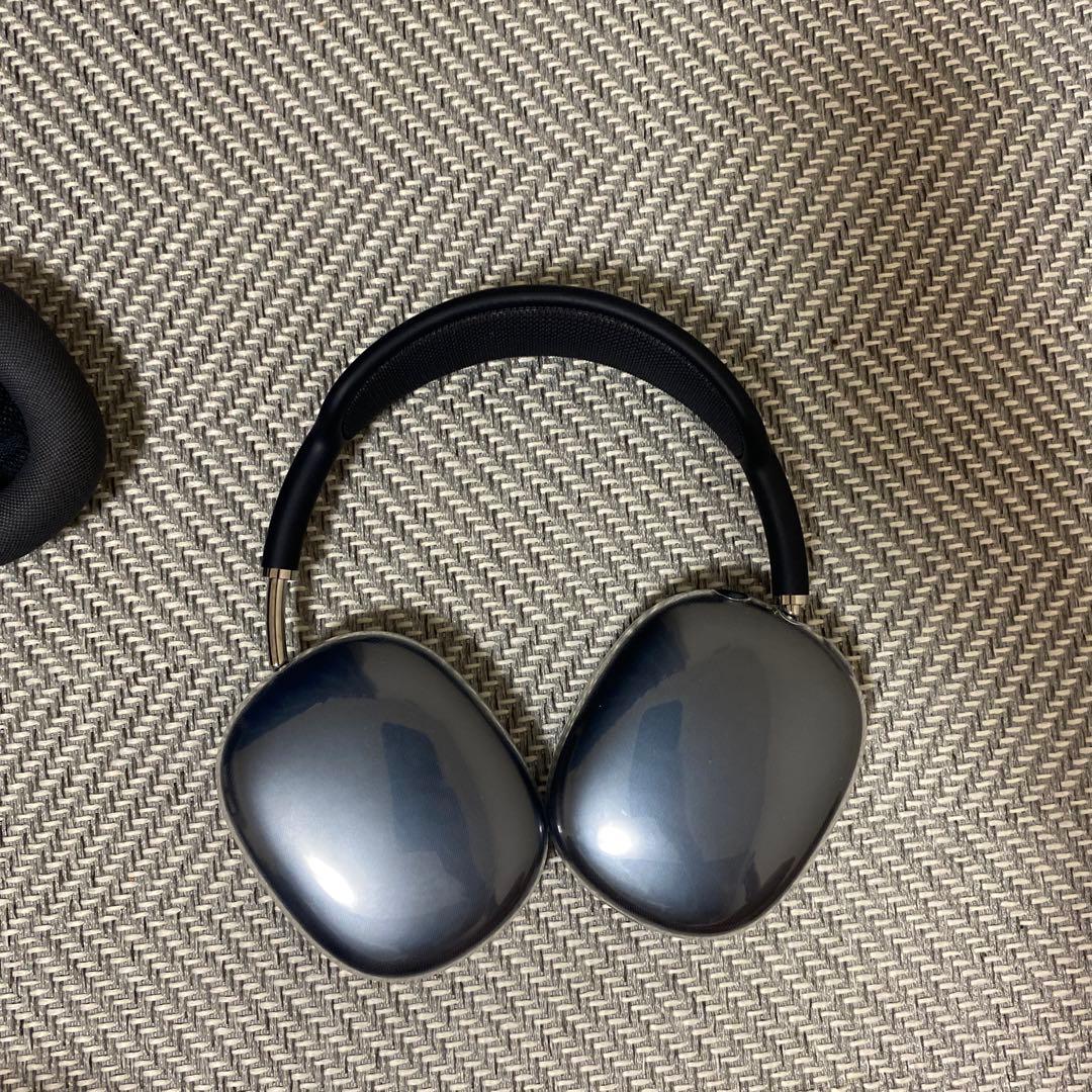 AirPods max カバー付き