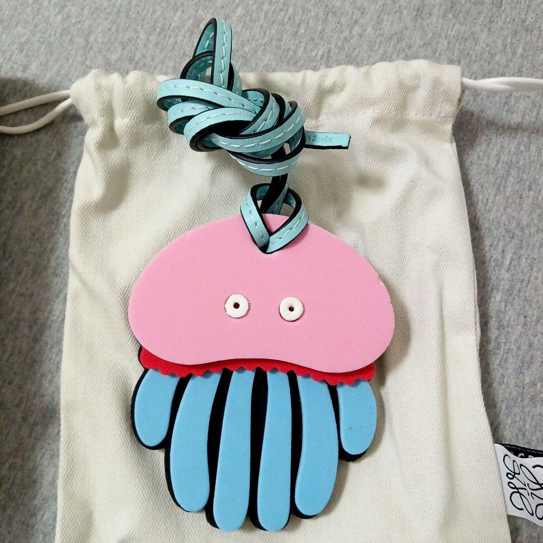 新品 LOEWE ロエベ Paula's Ibiza クラゲ ストラップチャーム