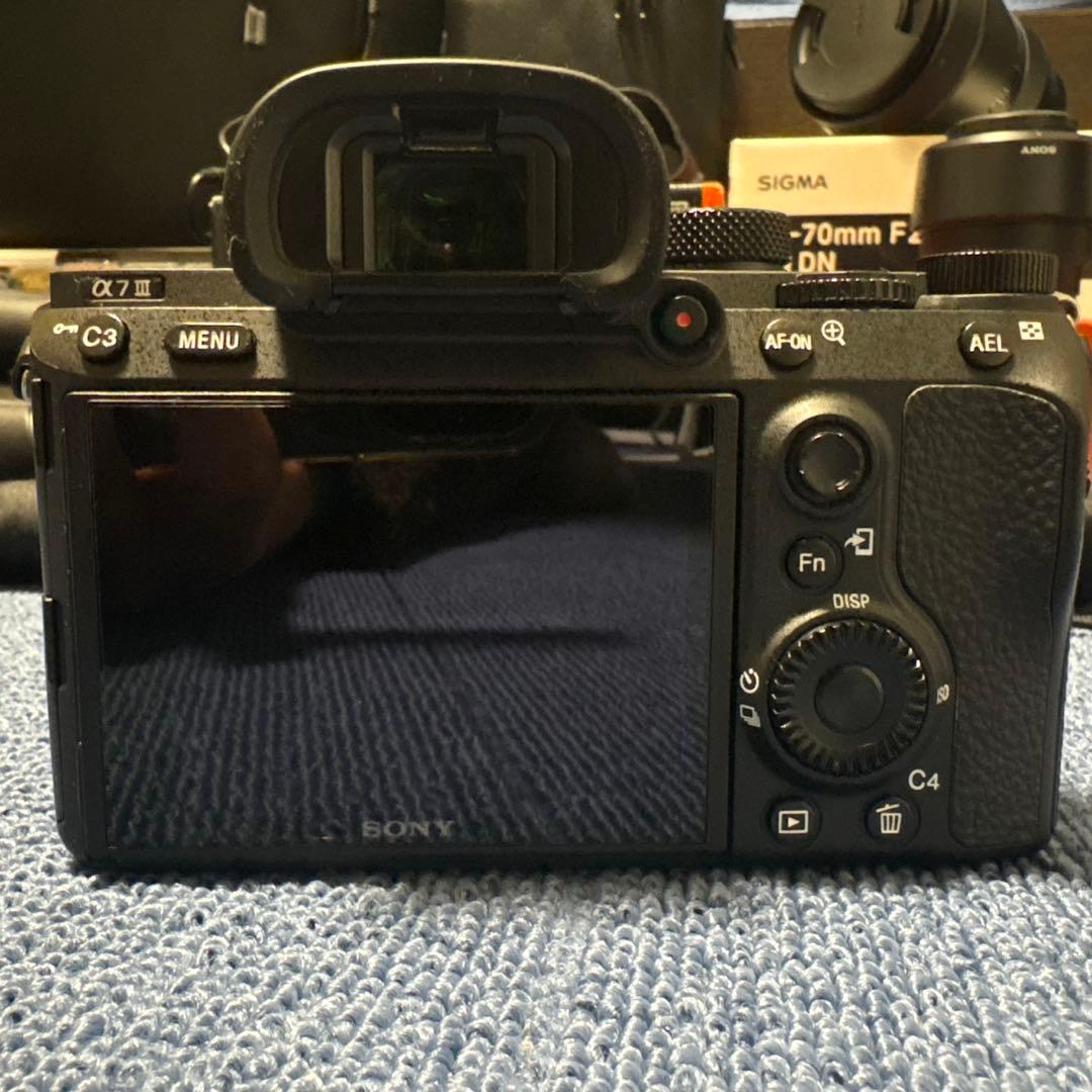 SONY α7III、SIGMA 24-70mm F2.8 DG DN おまけ付