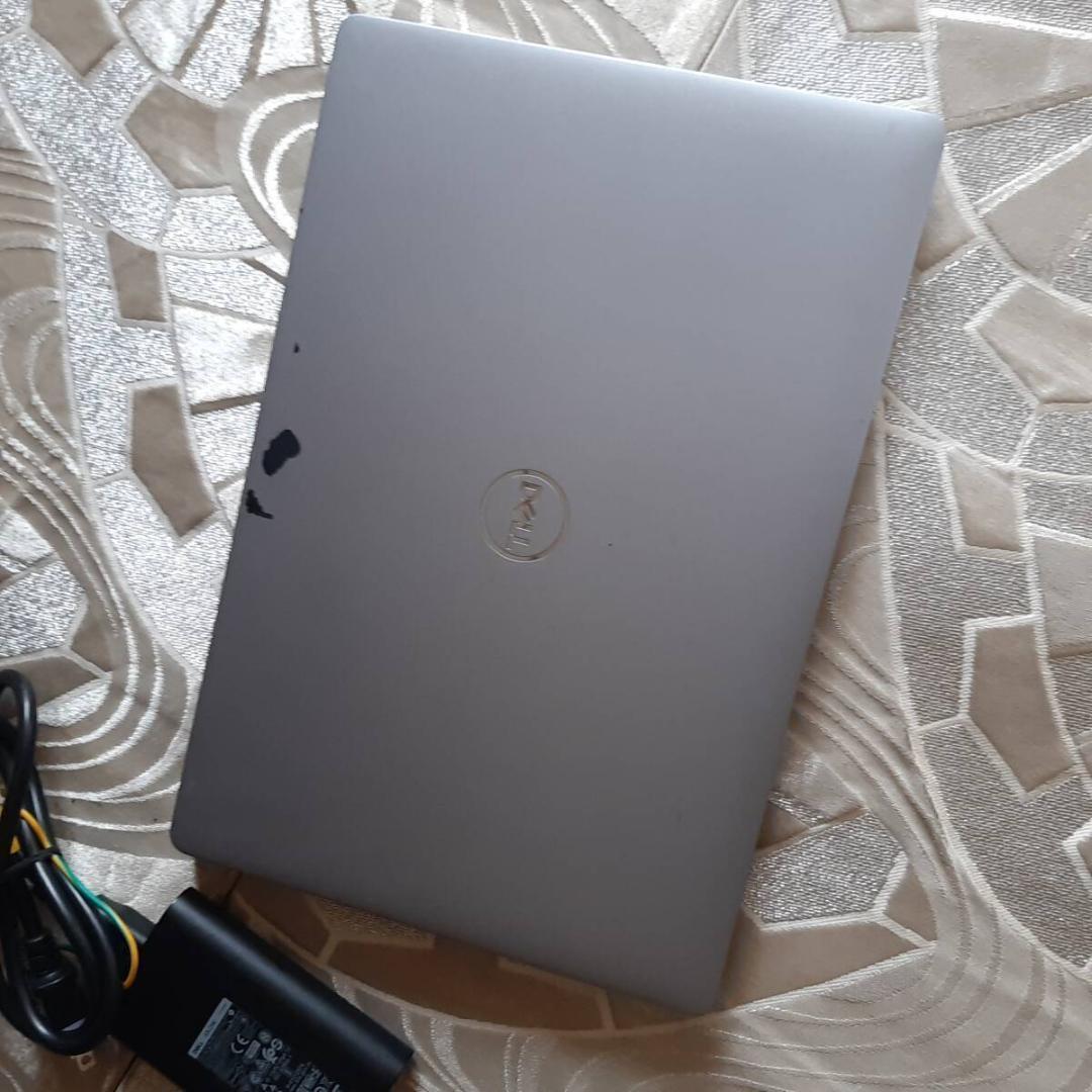 DELL 5310 10世代 i7 ♪ 256G 1920x1080