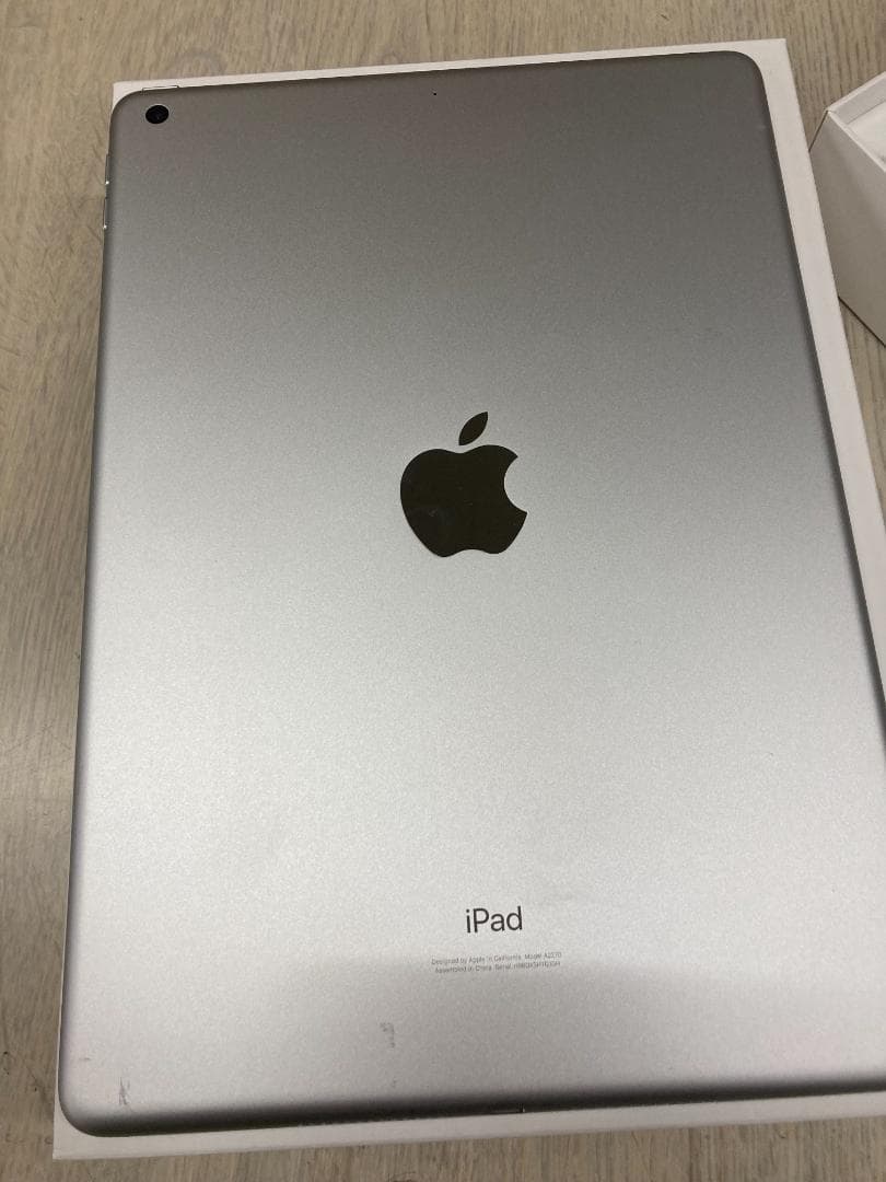 iPad 第8世代 128GB Wi-Fi 元箱バッテリー99％ A2270