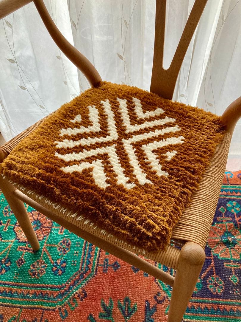 kumashin様 ノッティング 椅子敷き