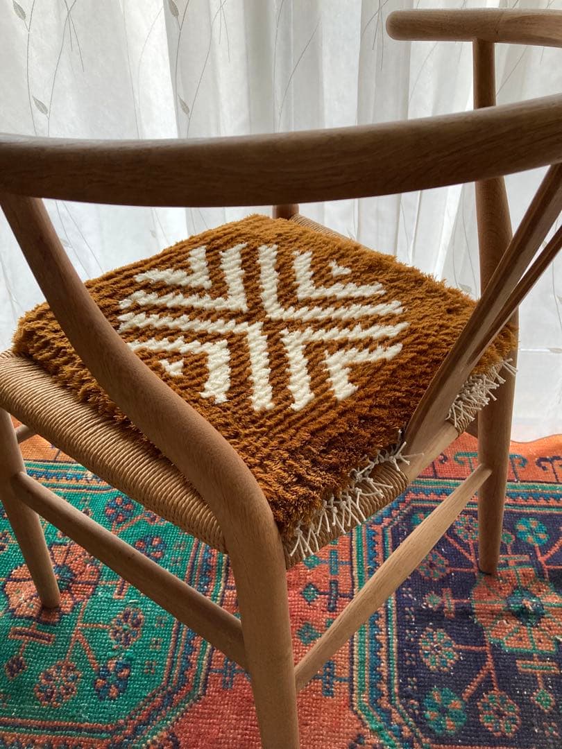 kumashin様 ノッティング 椅子敷き