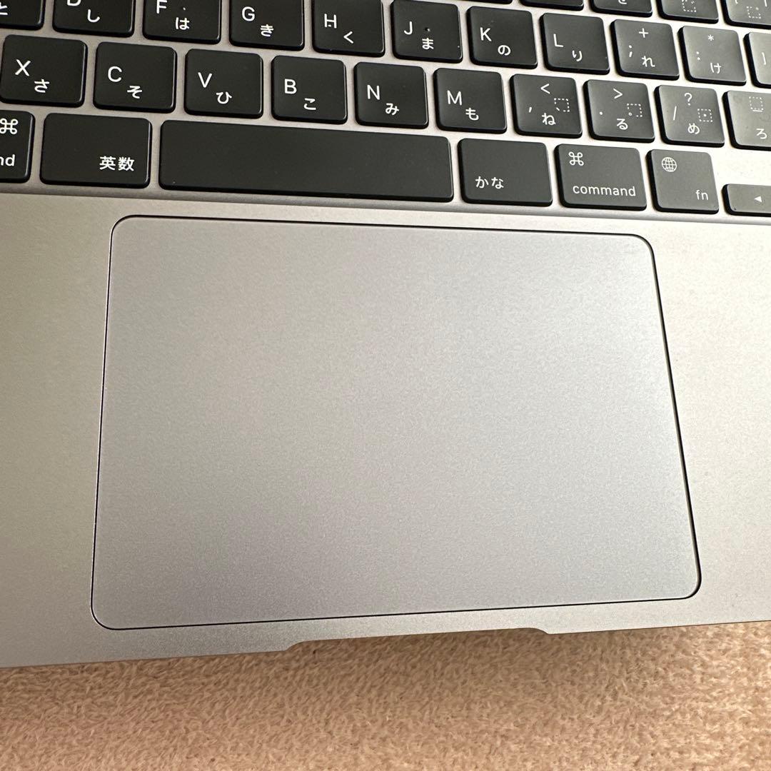 MacBook Air M1 2020 8GB/256GB 13インチ