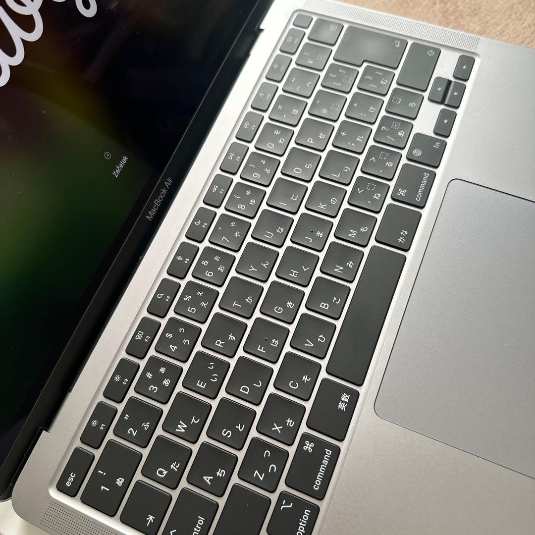 MacBook Air M1 2020 8GB/256GB 13インチ