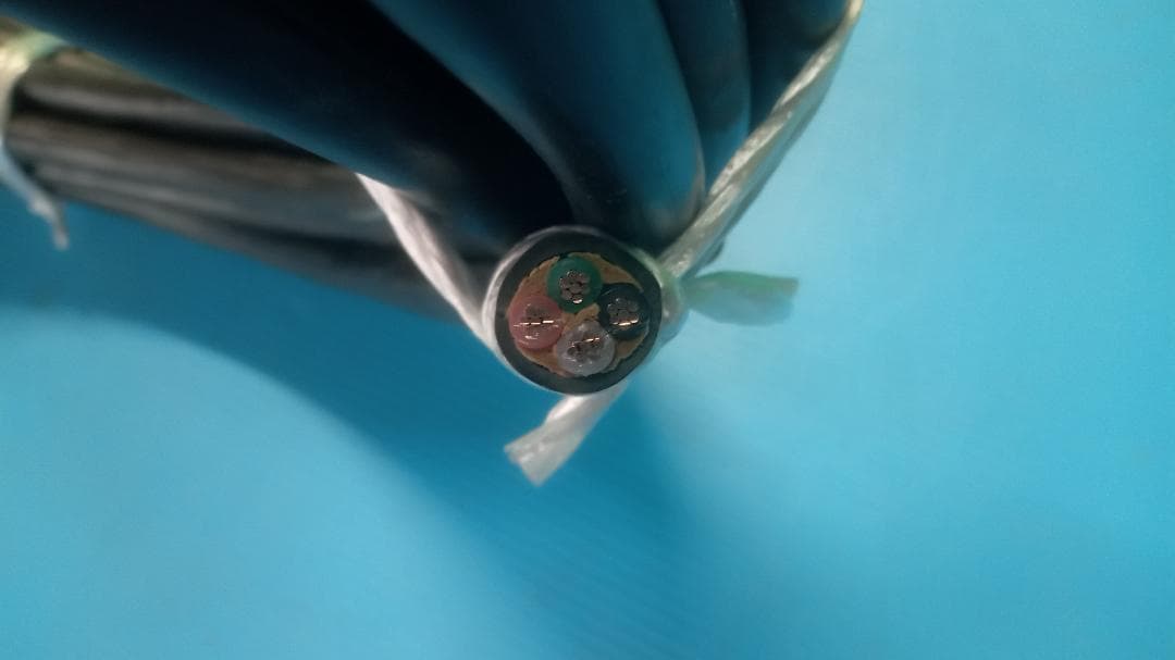 CVケーブル　4×5.5　13ｍ？　No.221