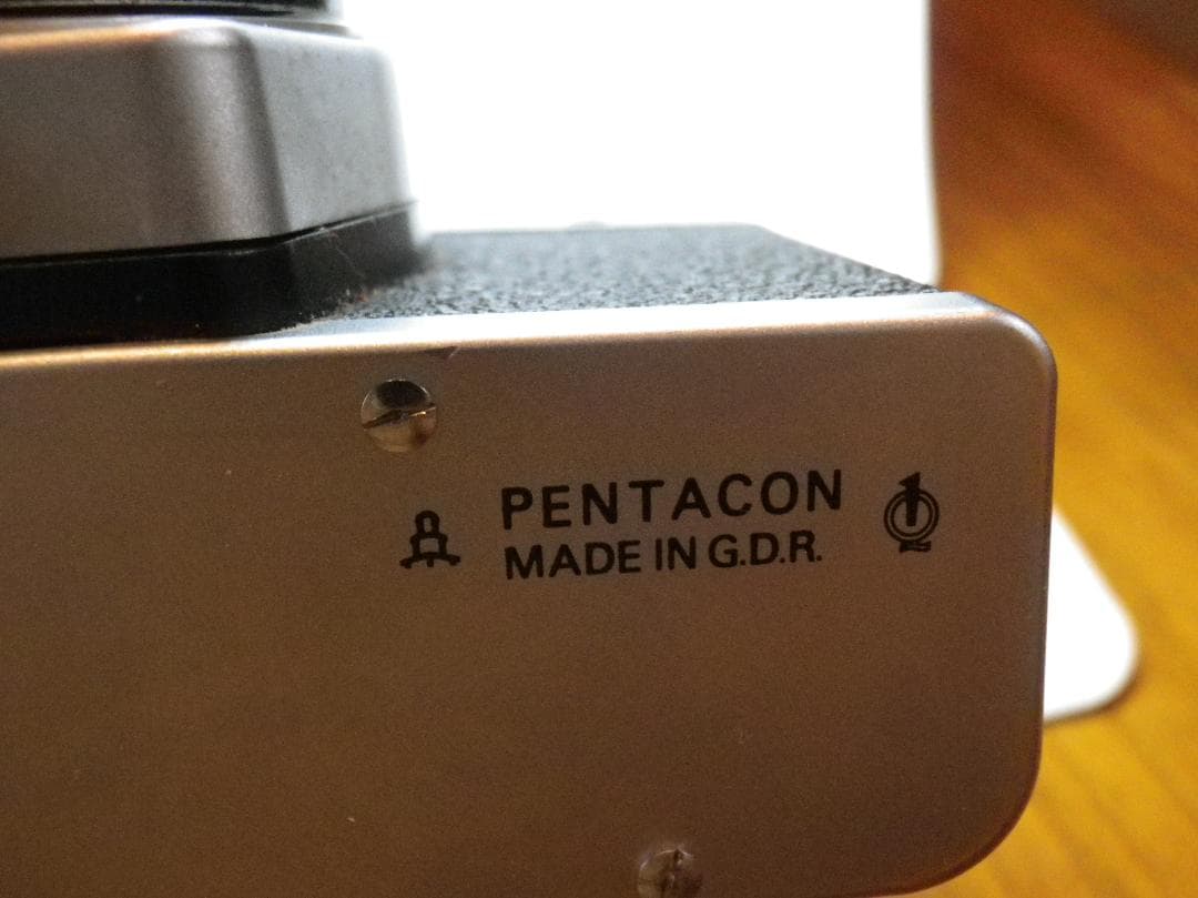 フィルムカメラ PRAKTICA SUPER TL2 + PENTACON 3.5 / 30