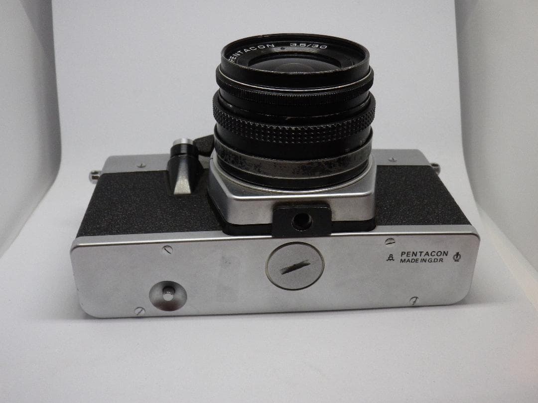 フィルムカメラ PRAKTICA SUPER TL2 + PENTACON 3.5 / 30