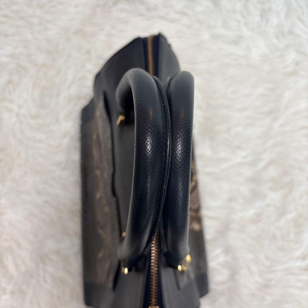 IANNE ブレンダ　2WAYバッグ パイソン柄 イアンヌ　ショルダー紐つき