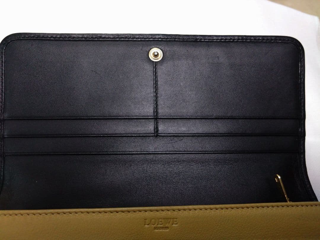 ロエベ LOEWE 長財布 ベージュ