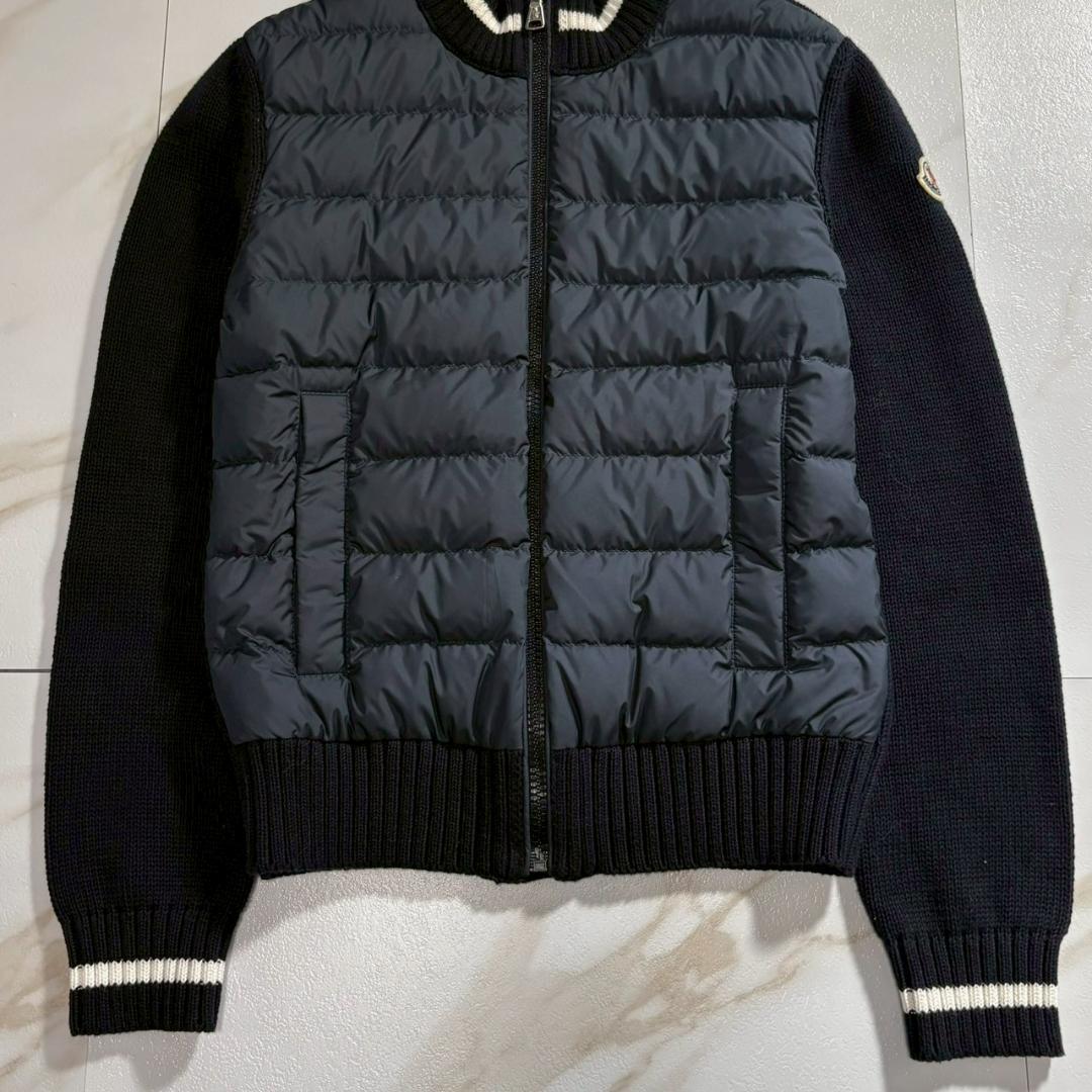 【極美品】モンクレール 25年モデル ダウン カーディガン 切り替え ワッペン