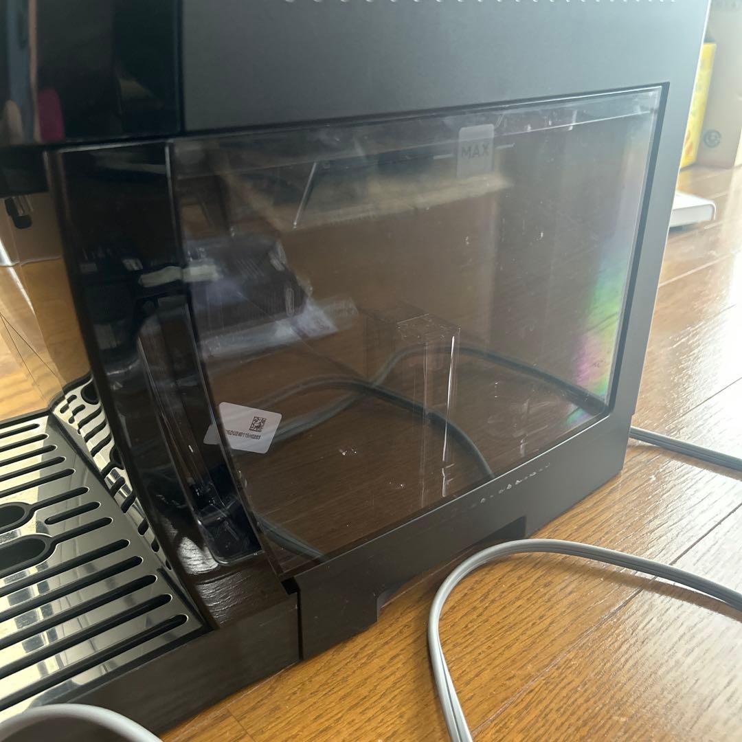 コーヒーメーカー・エスプレッソマシン DeLonghi MAGNIFICA START ECAM2202B